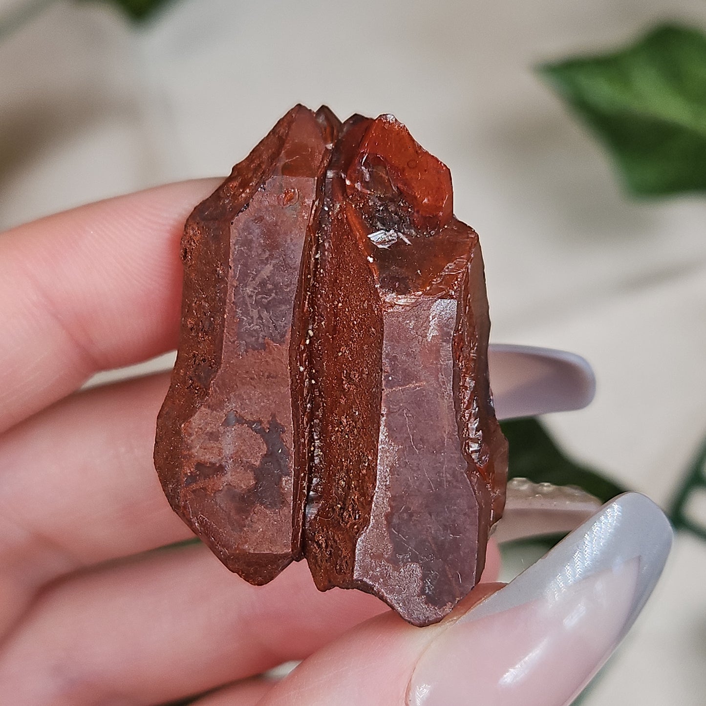 Hematoid quartz cluster