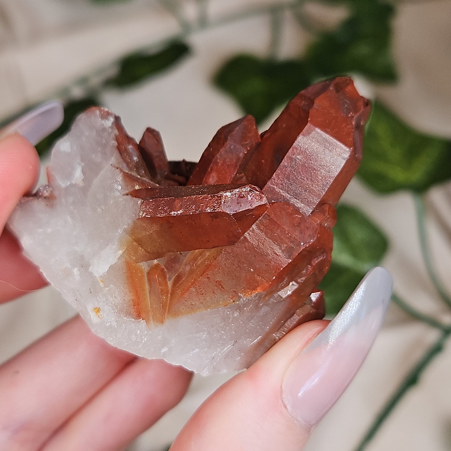 Hematoid quartz cluster