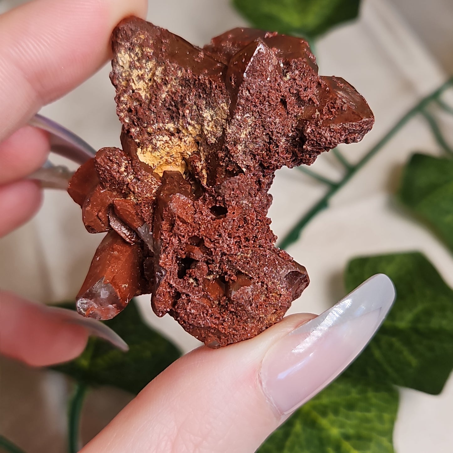 Hematoid quartz cluster