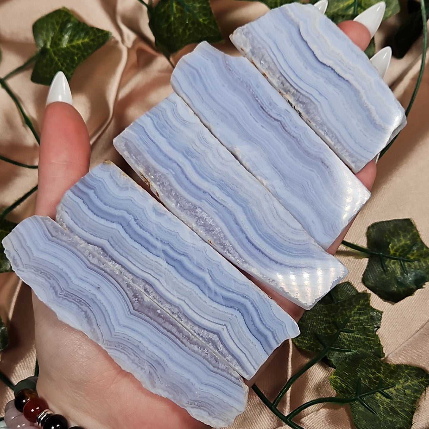 Self standing blue lace agate slab