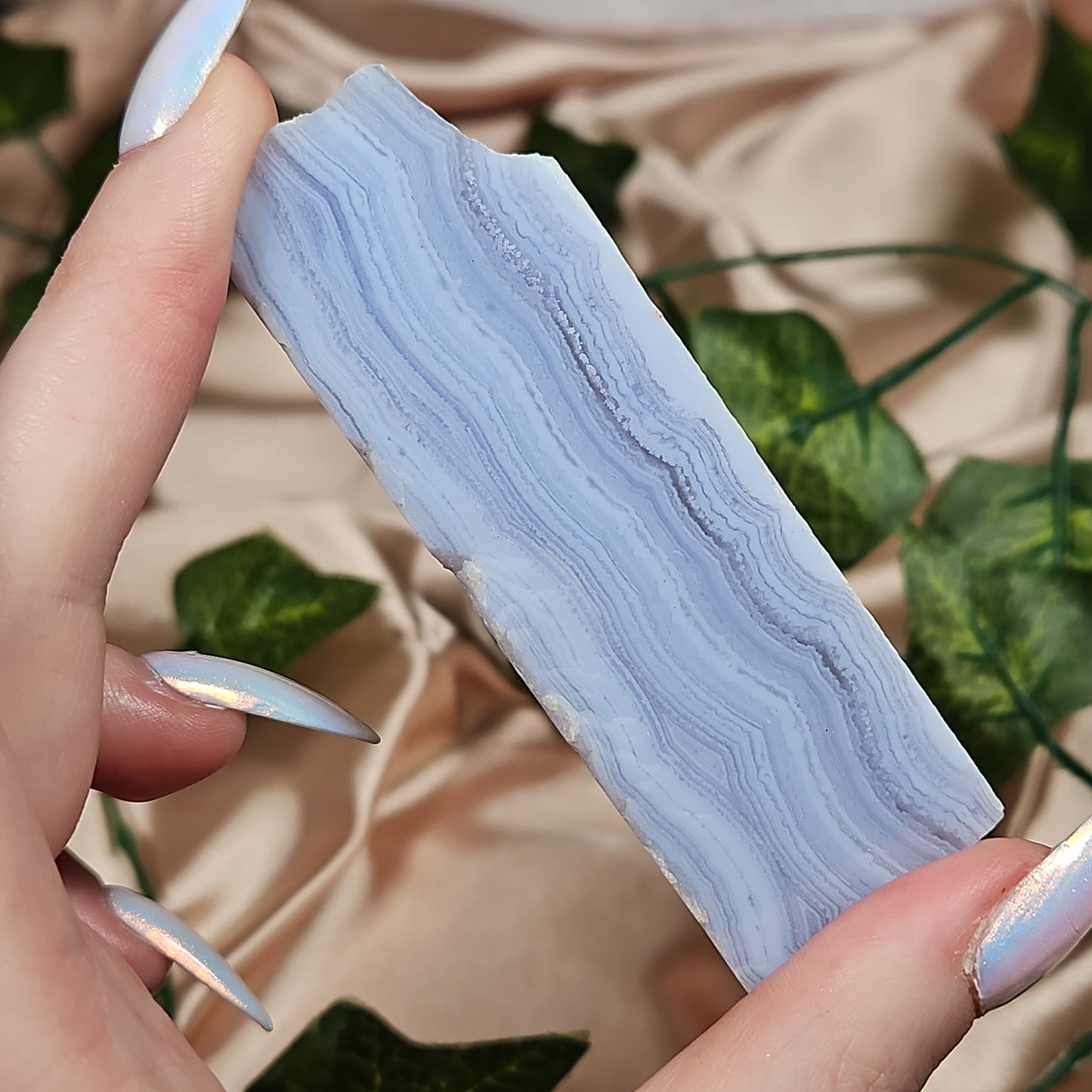 Self standing blue lace agate slab