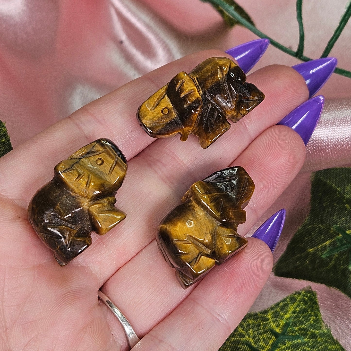 Mini carvings
