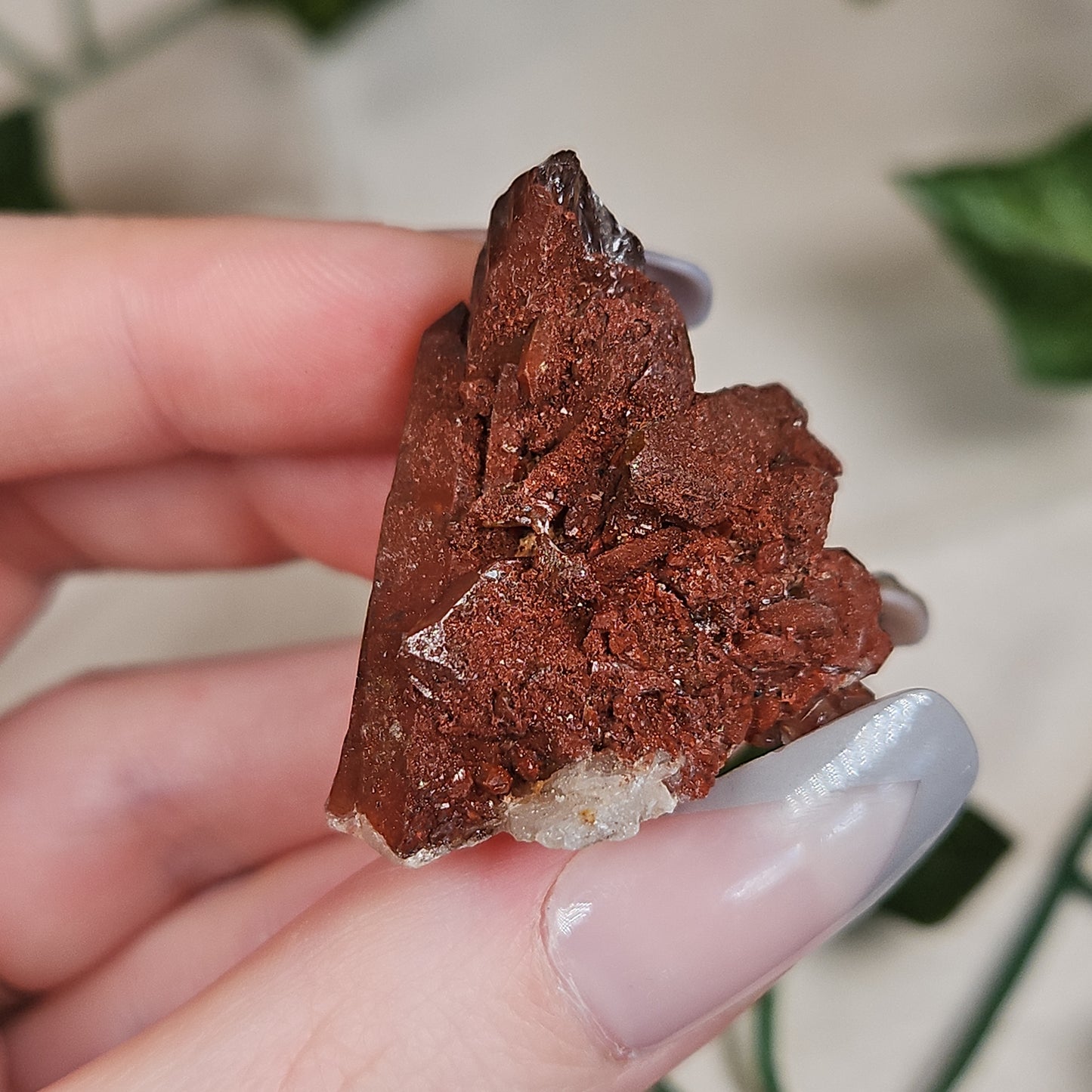 Hematoid quartz cluster
