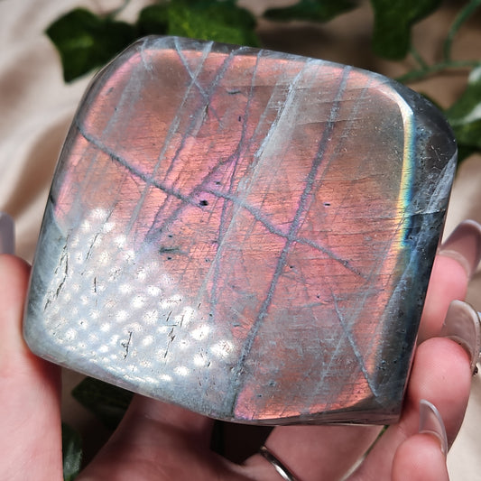 Labradorite freeform