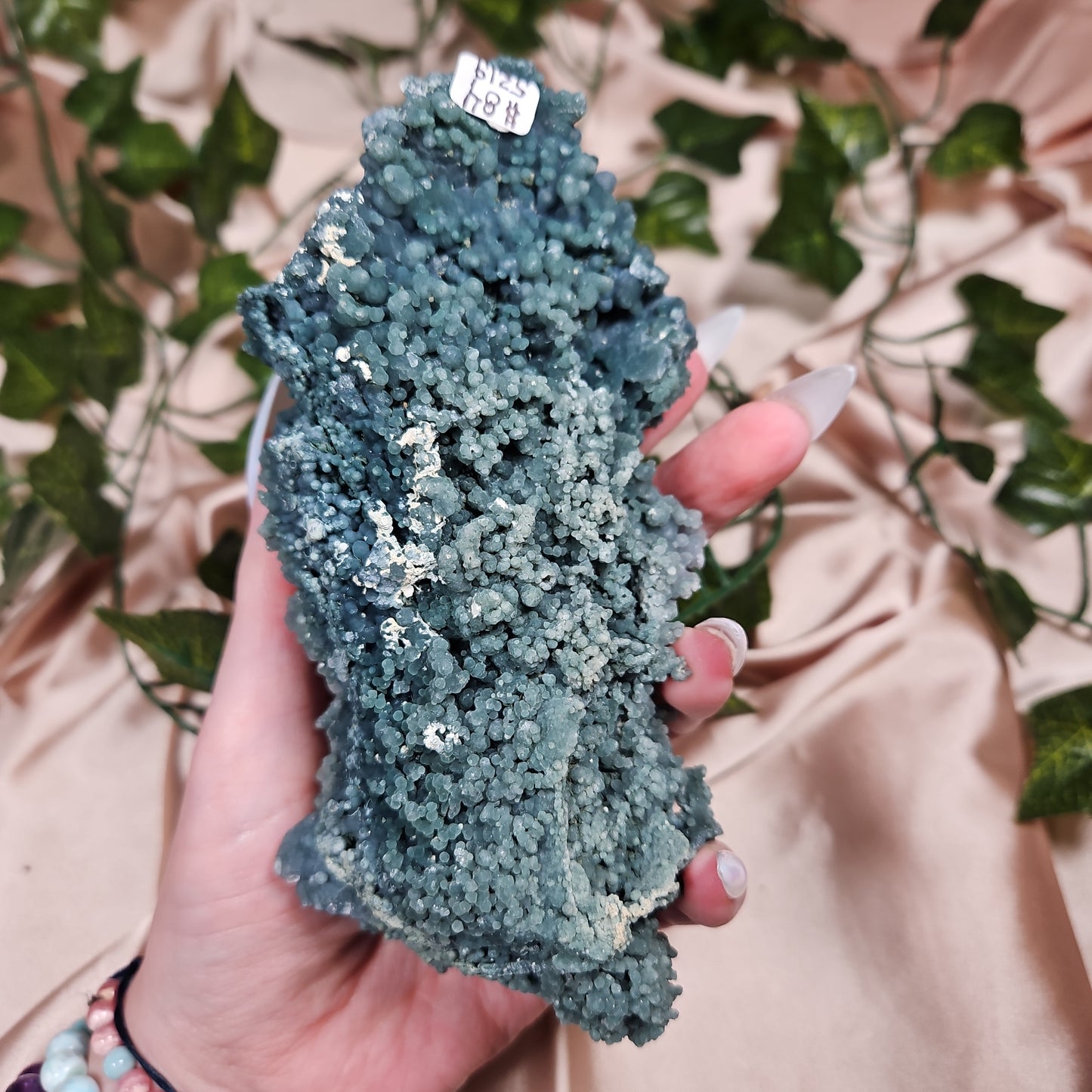 Grape agate 84
