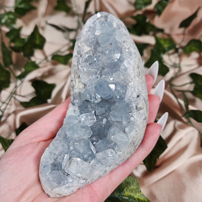 Celestite cluster