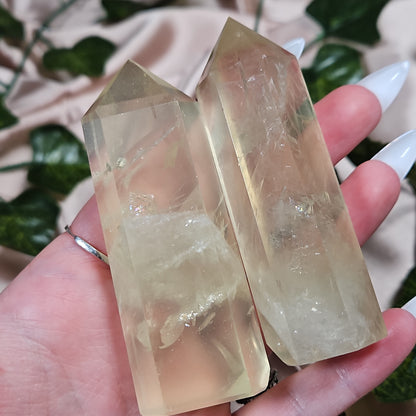 Lemon quartz tower