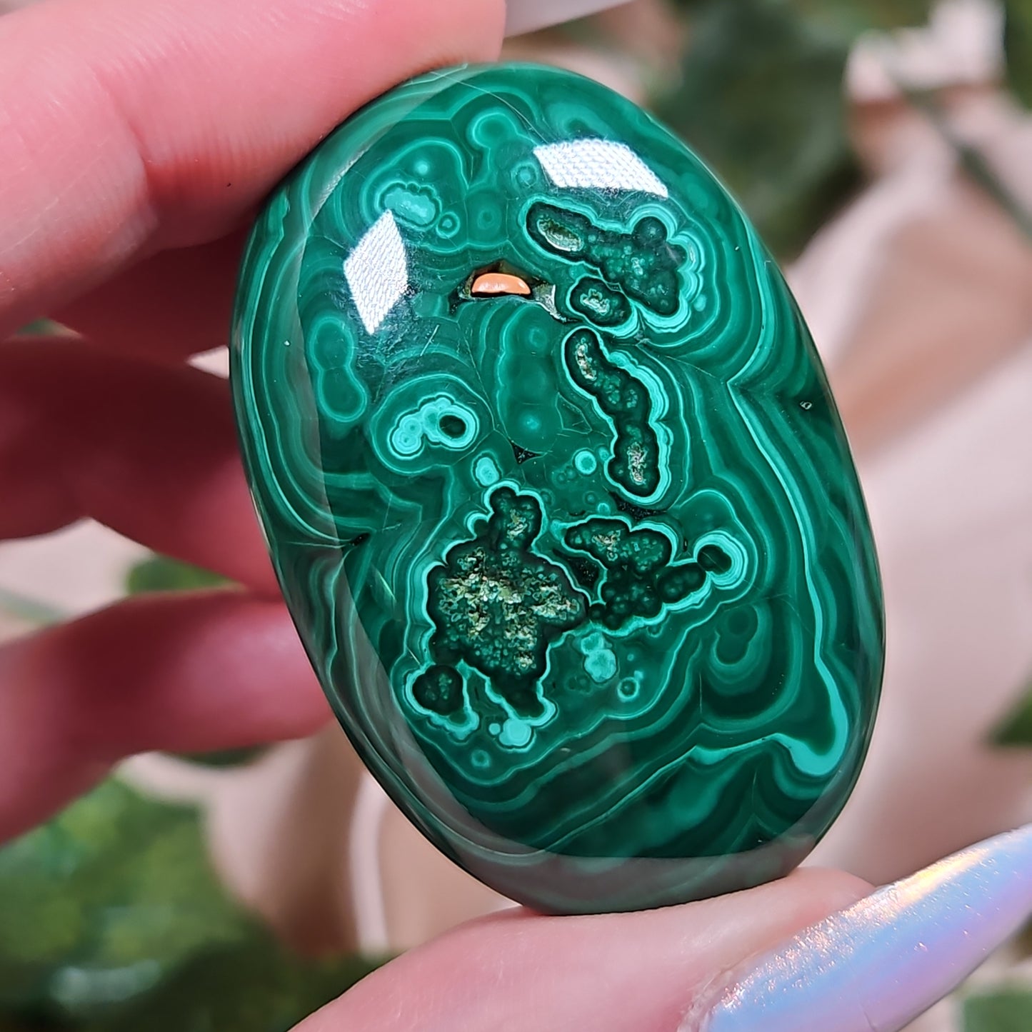 Malachite palmstone