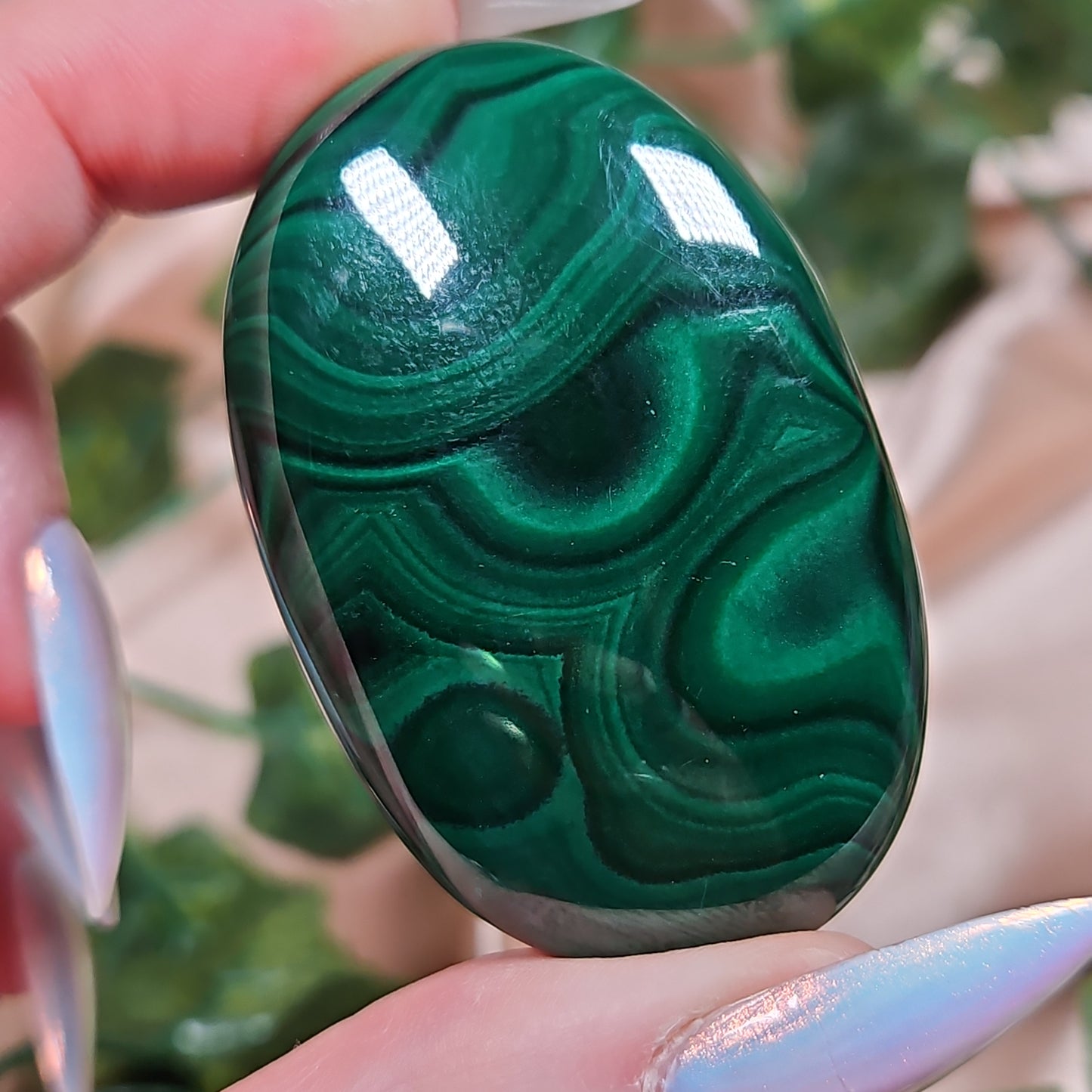 Malachite palmstone