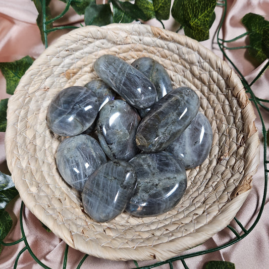Purple/sunset labradorite palmstone
