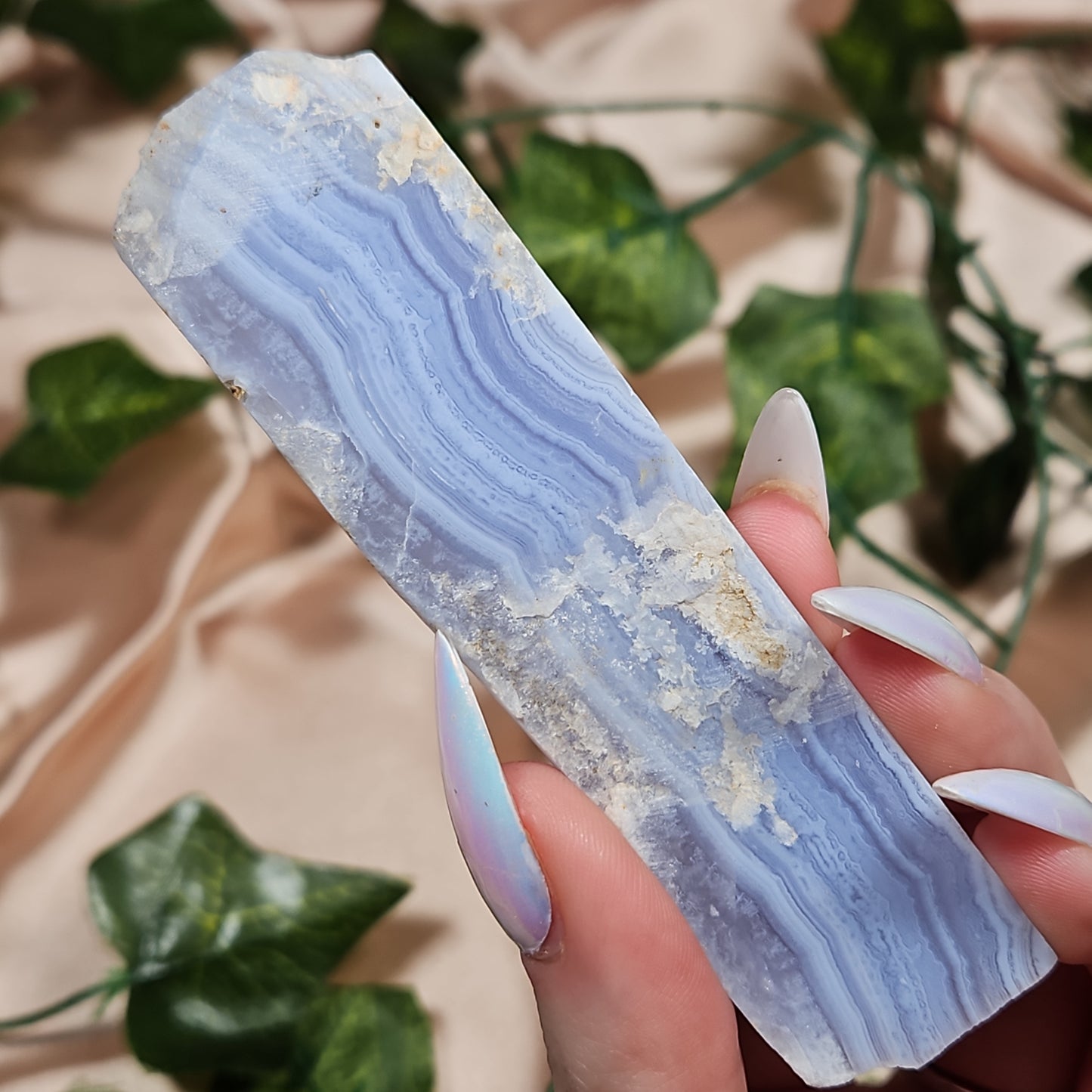 Self standing blue lace agate slab