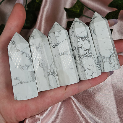 Howlite tower