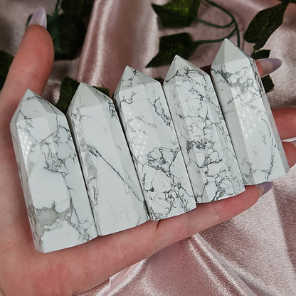 Howlite tower