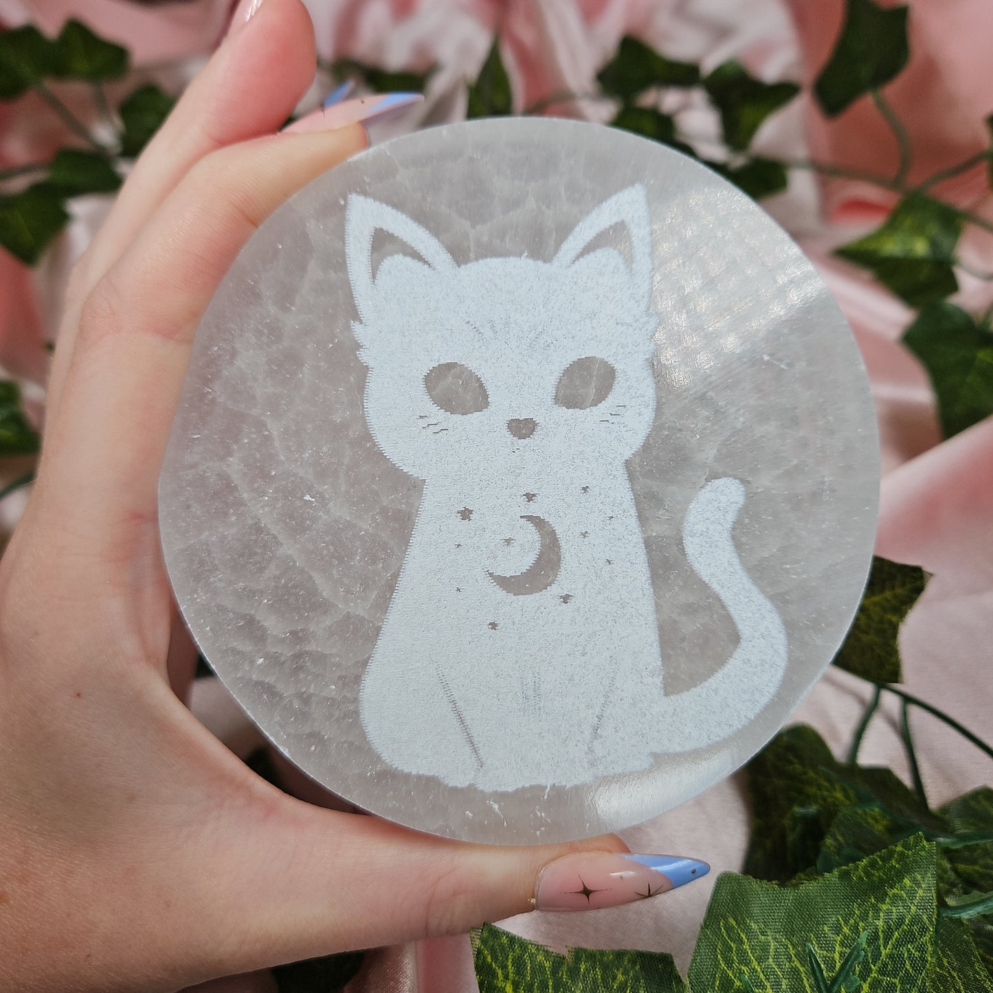 Selenite cat charging plate