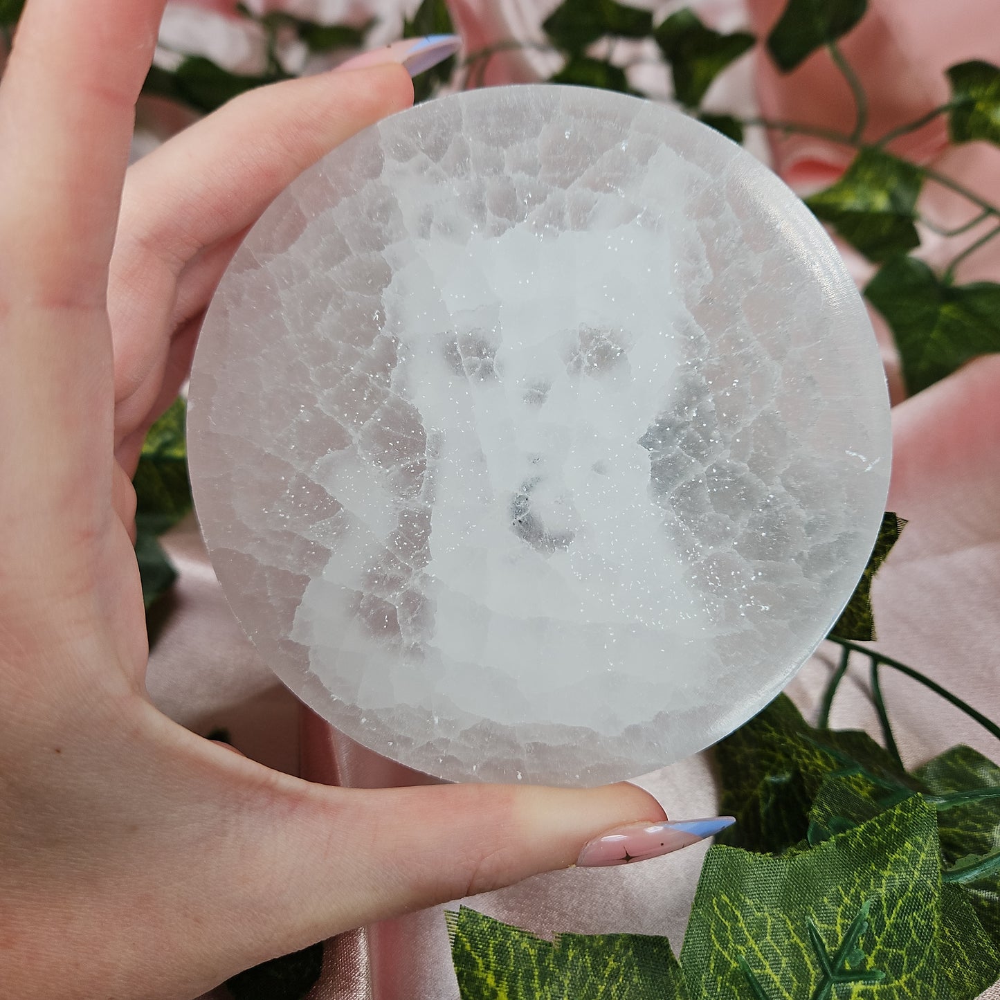 Selenite cat charging plate