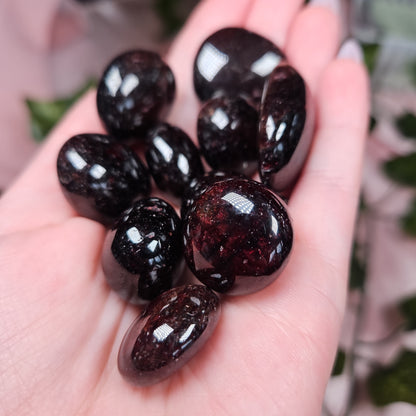 Garnet tumble