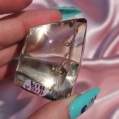 Light Smokey quartz freeform