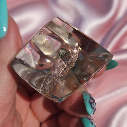 Light Smokey quartz freeform
