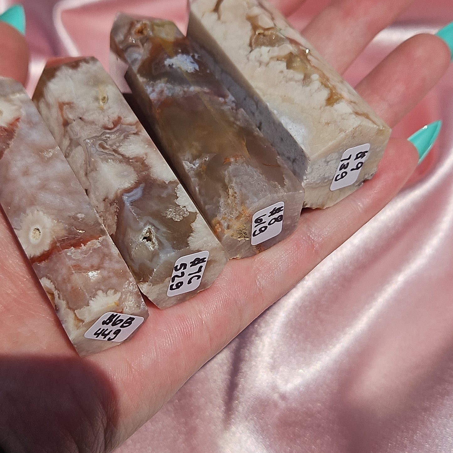 Flower agate tower
