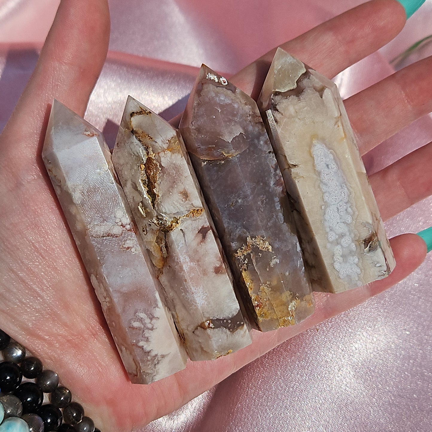 Flower agate tower