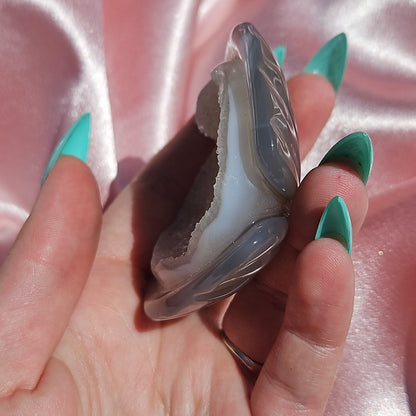 Druzy agate clam