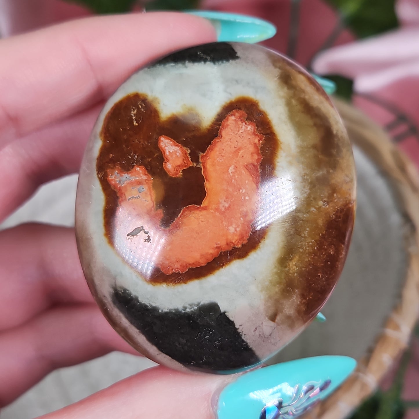 Polycchrome jasper palmstone
