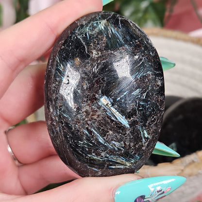 Astrophylite palmstone