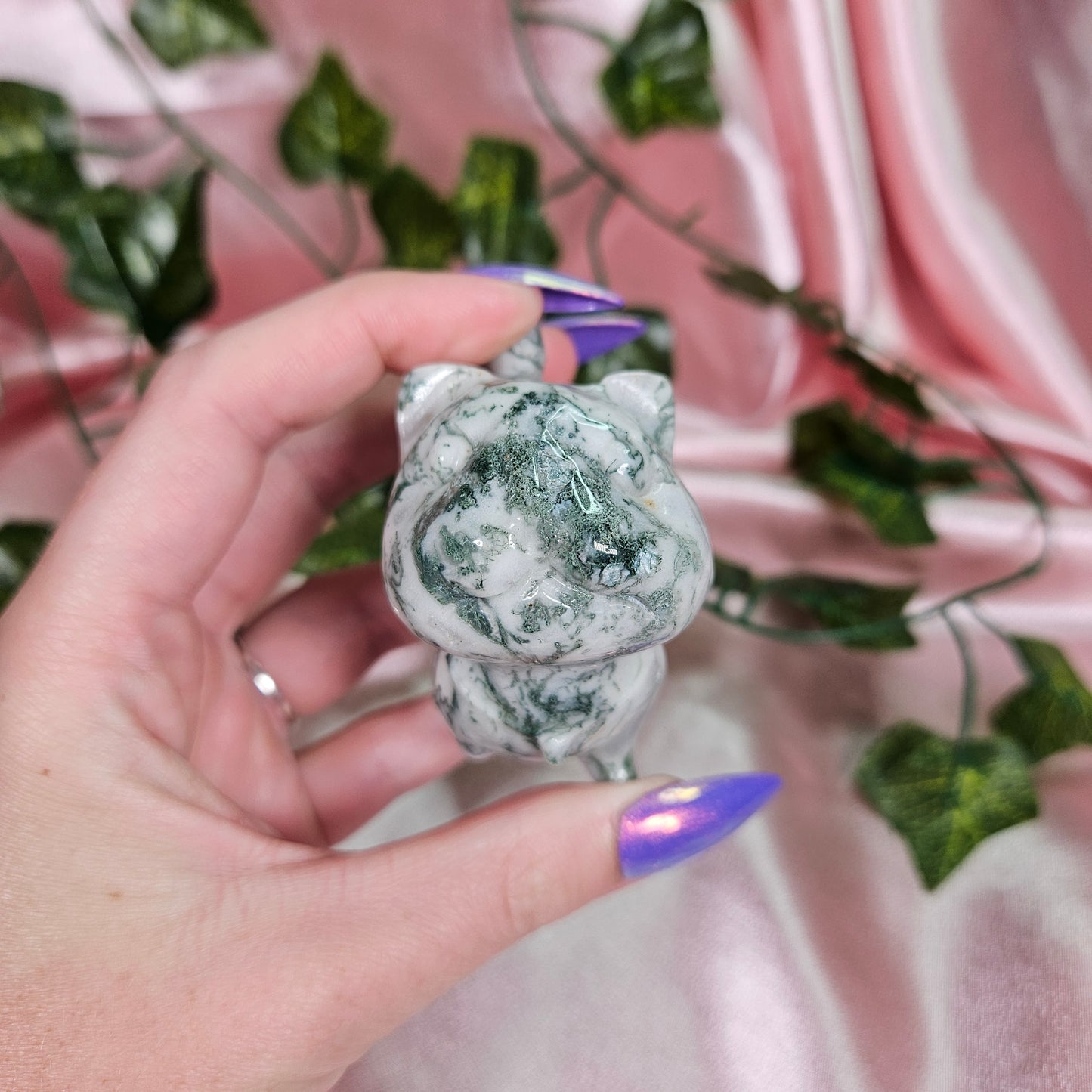 Moss agate cat