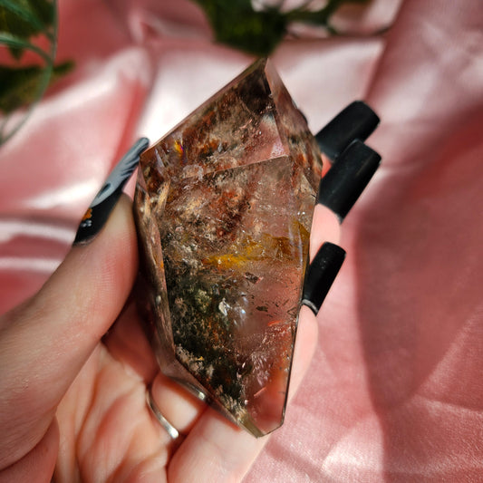 Garden quartz freeform