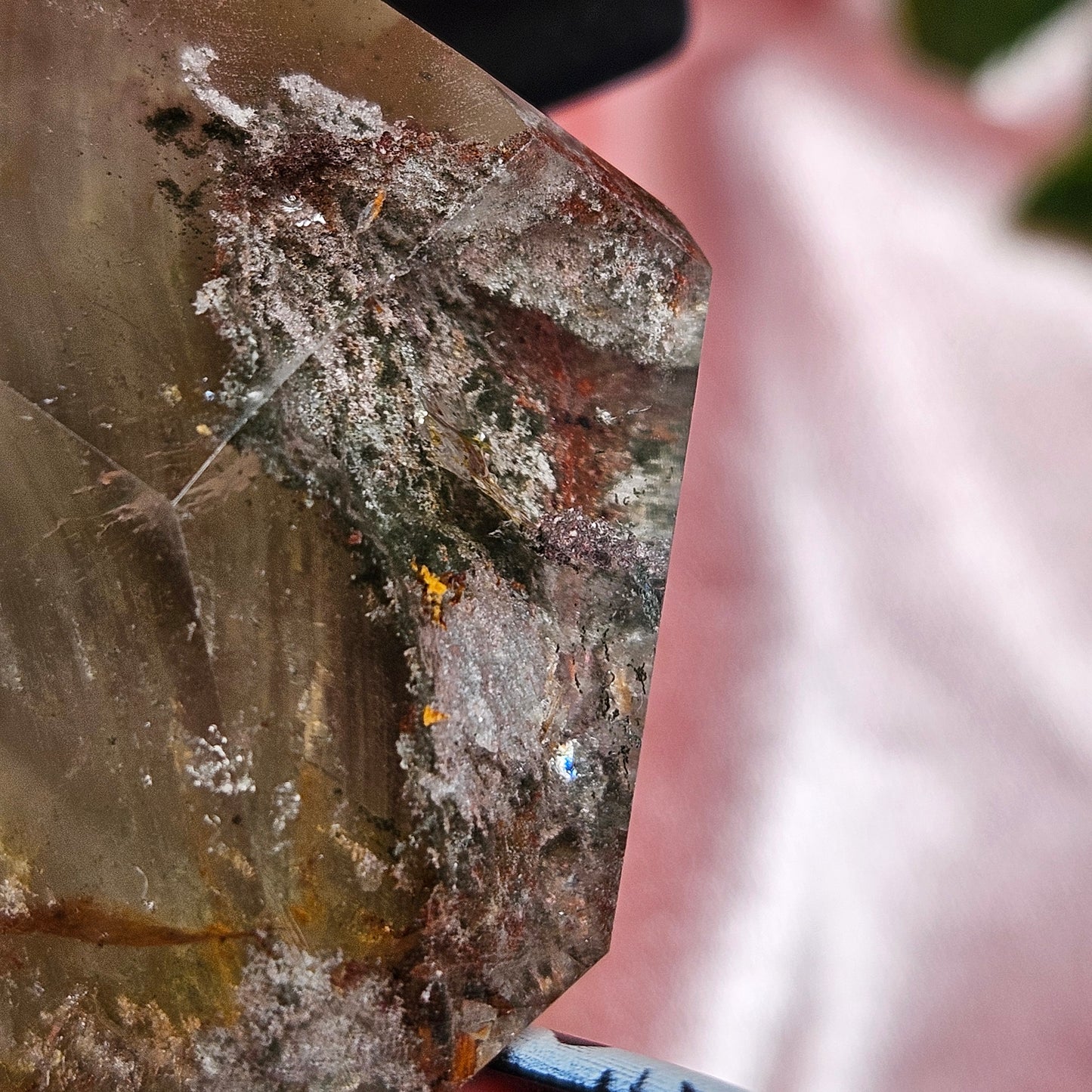 Garden quartz freeform