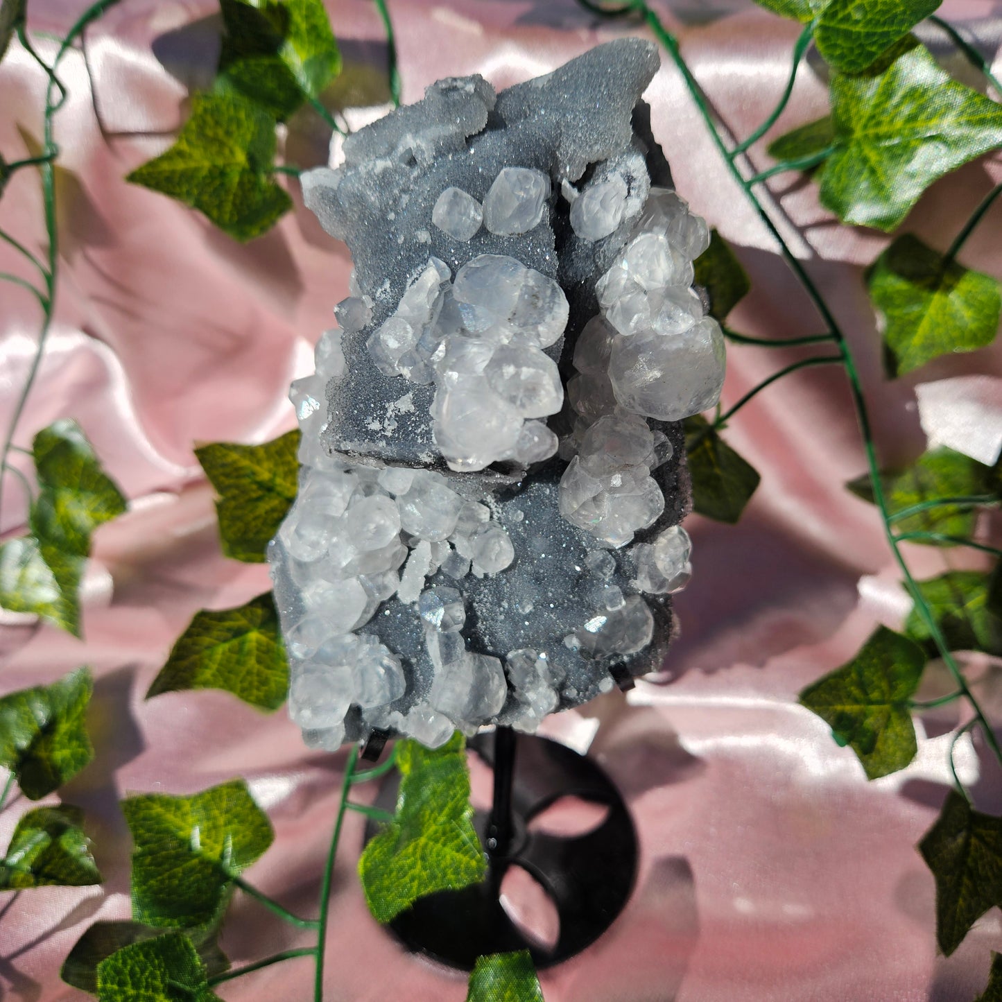 Uv reactive calcite on black chalcedony statment piece