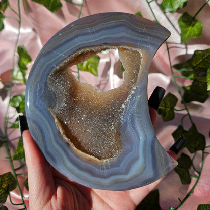 Druzy agate moon on stand