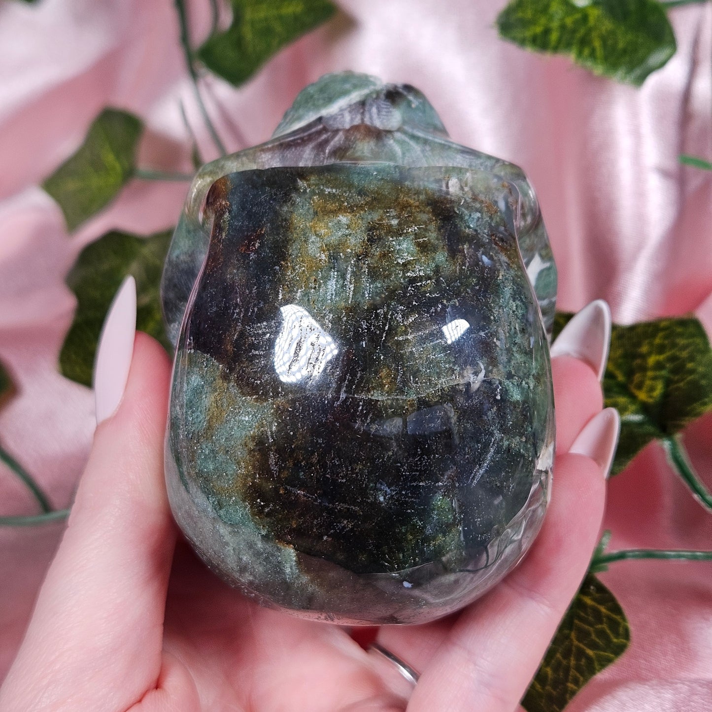 Moss agate skull