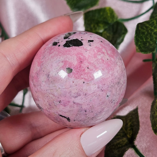 Peruvian bubble gun pink sphere
