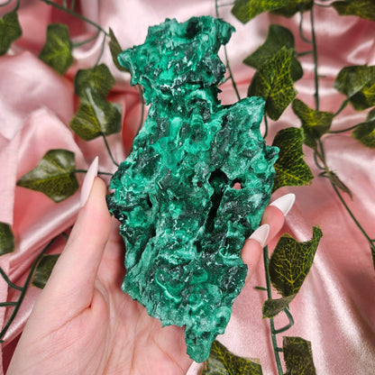 Fibrous malachite statment piece