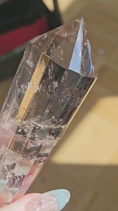 Smokey quartz with rainbows Vogel