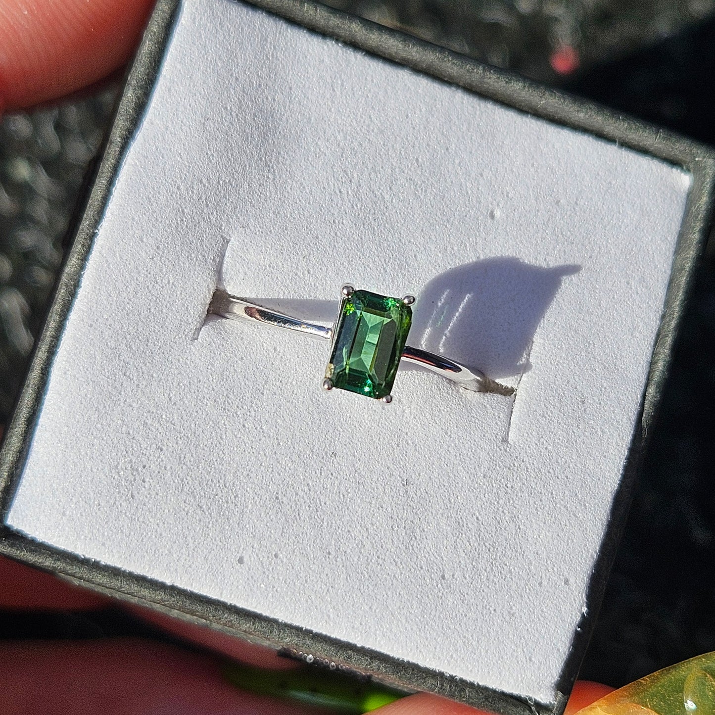 Diopside ring