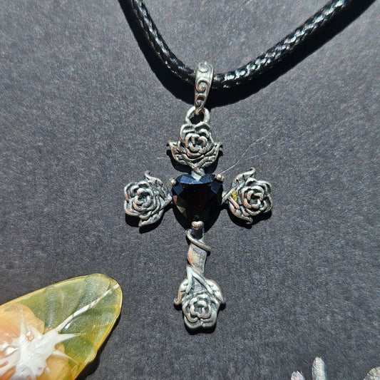 Black spinal pendent
