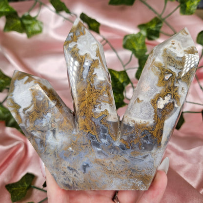 Moss agate triple point