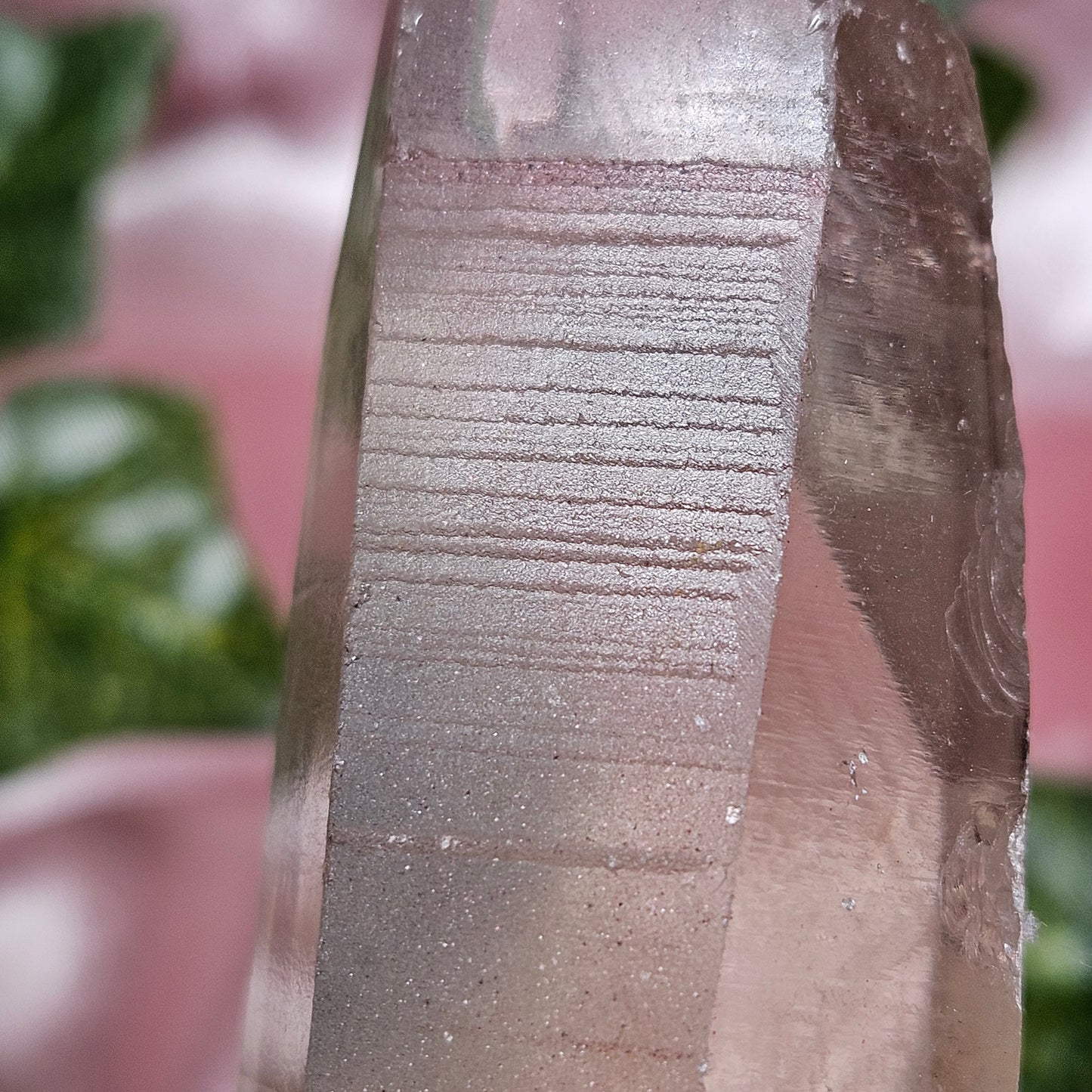 Skeleton Smokey quartz with mica