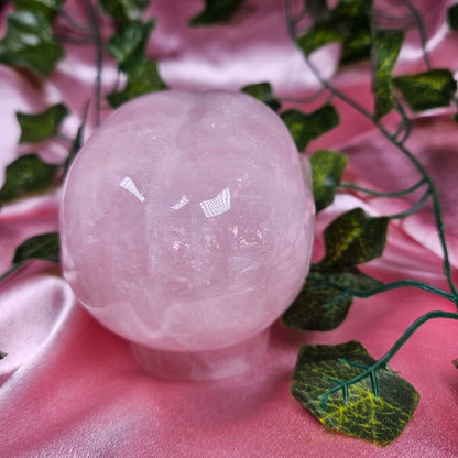 Rose quartz & labradorite alien head