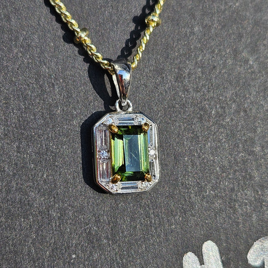 Diopside pendent