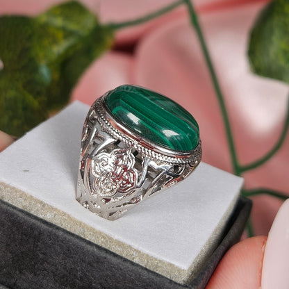 Adjustable malachite ring