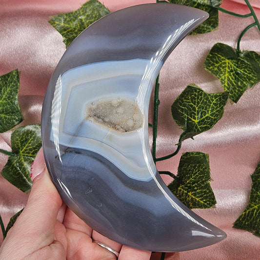 Druzy agate moon