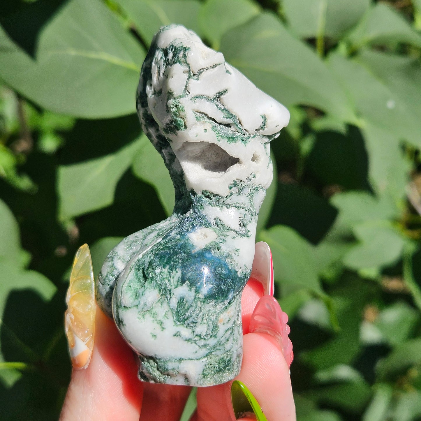 Moss agate goddess body