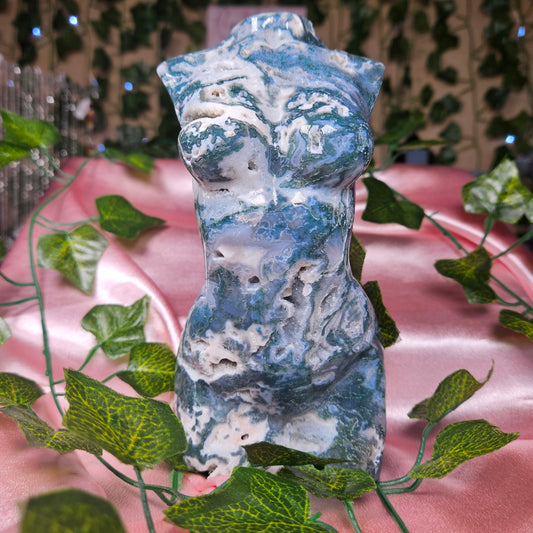 Moss agate statement godess body