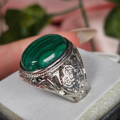 Adjustable malachite ring