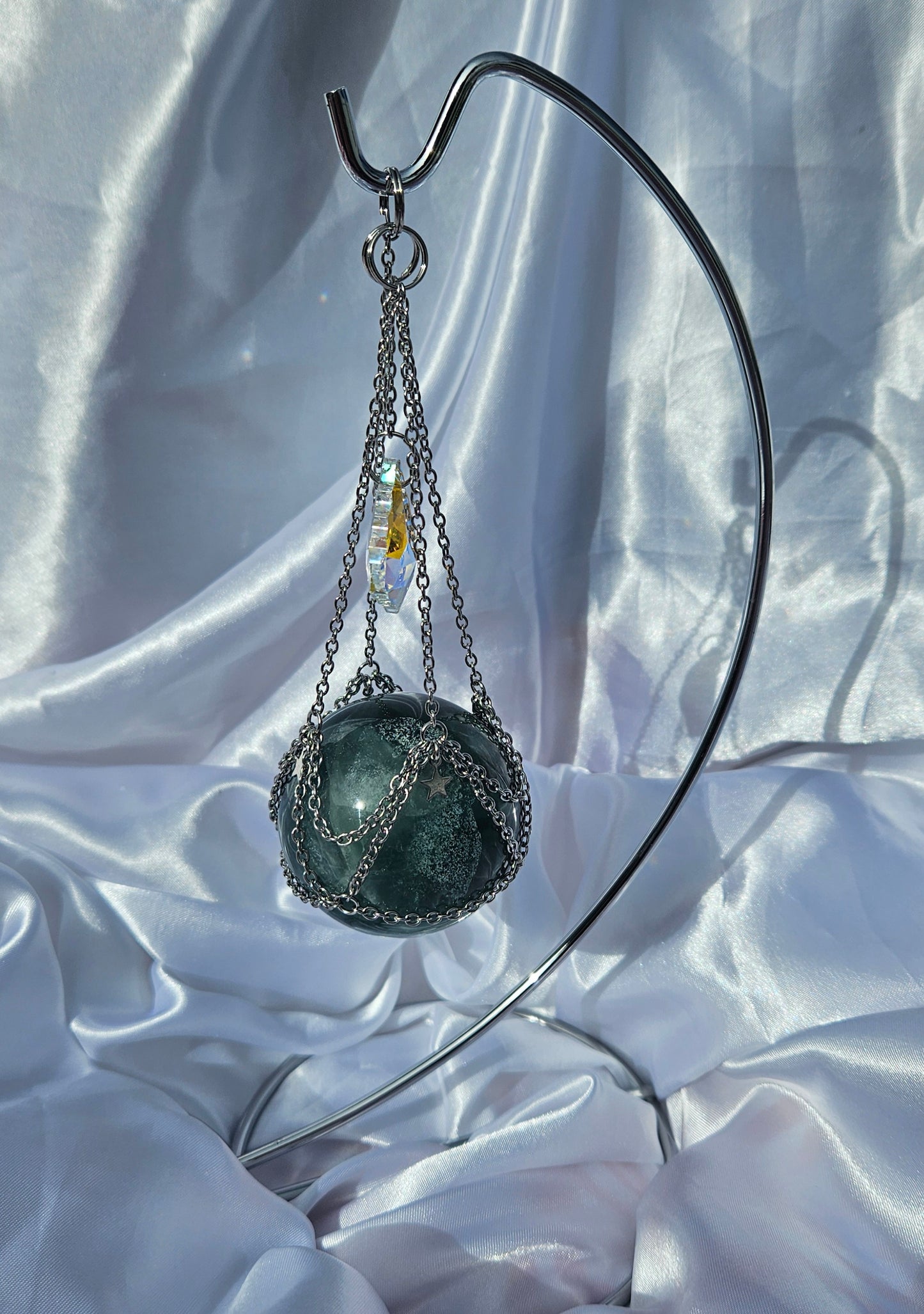 Sun catcher sphere holder