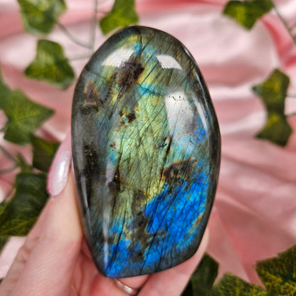 Labradorite freeform
