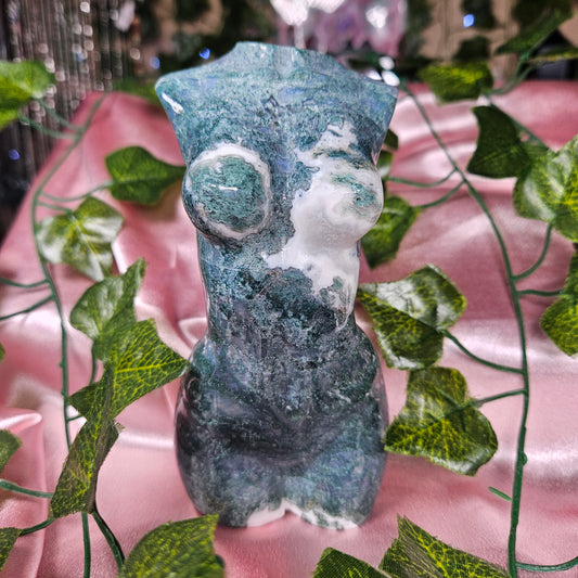 Moss agate statement godess body